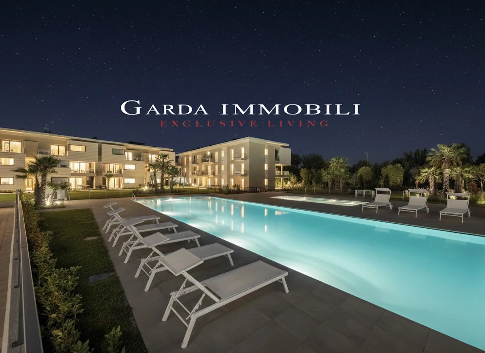 Residence Katya 2 — Piscina illuminata di notte