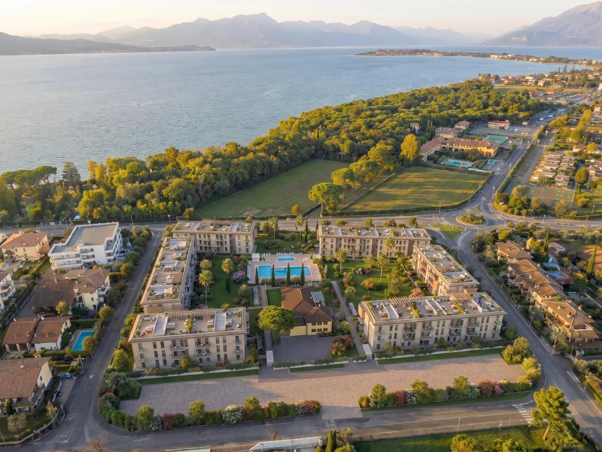 Residence Katya 2 — Appartamenti con piscina a Desenzano del Garda